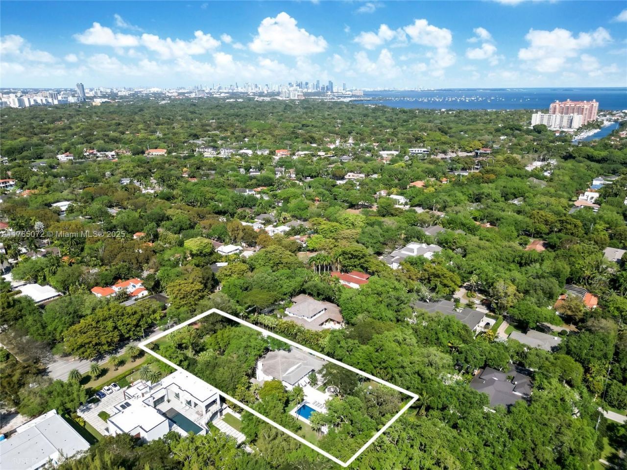 4550 Sunset Dr, Coral Gables, FL 33143 Photo