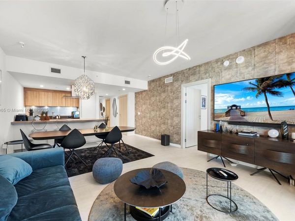 1000 Brickell Plz, Unit 4705, Miami, FL 33131