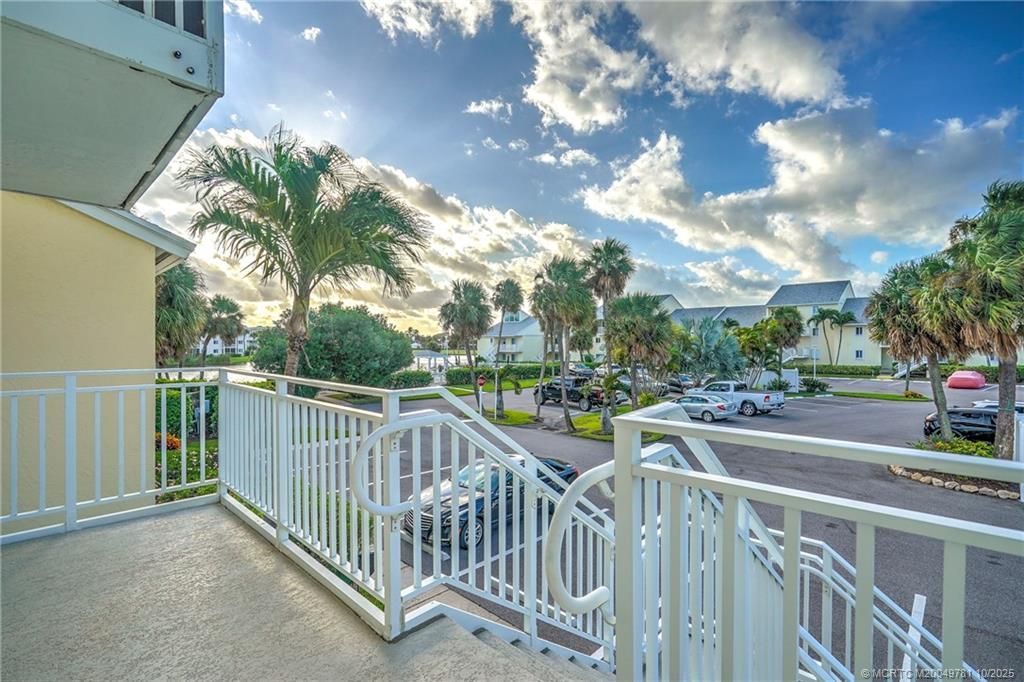 5532 NE Gulfstream Way, Stuart, FL 34996 Photo