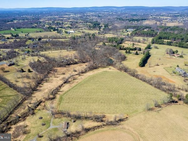 39892 HEDGELAND LANE, WATERFORD, VA 20197