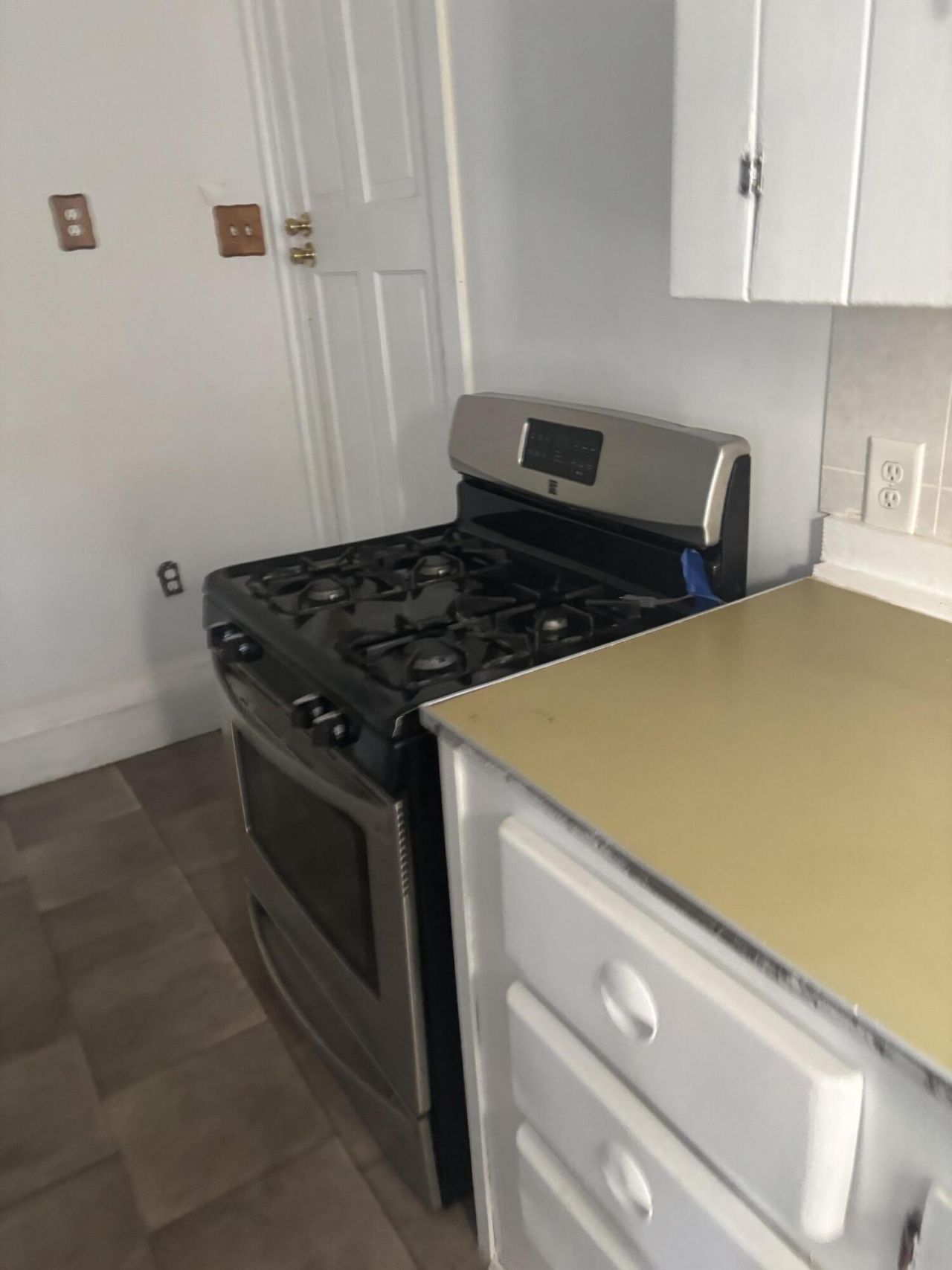 1907 Helm Avenue Photo 21