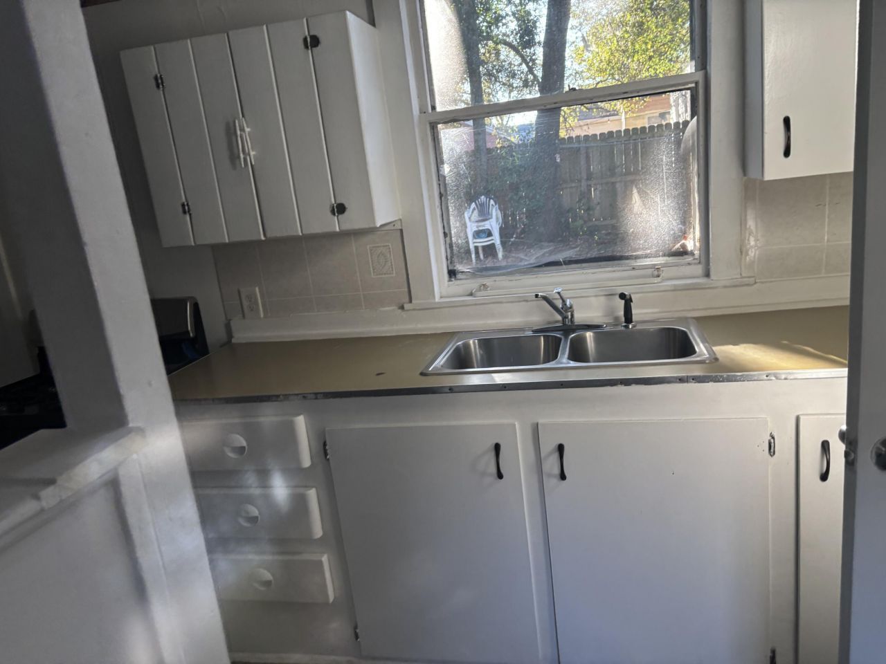 1907 Helm Avenue Photo 26