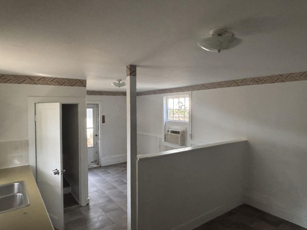 1907 Helm Avenue Photo 34