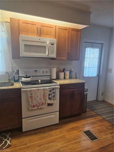 4 Elder St, Alva, FL 33920 Photo