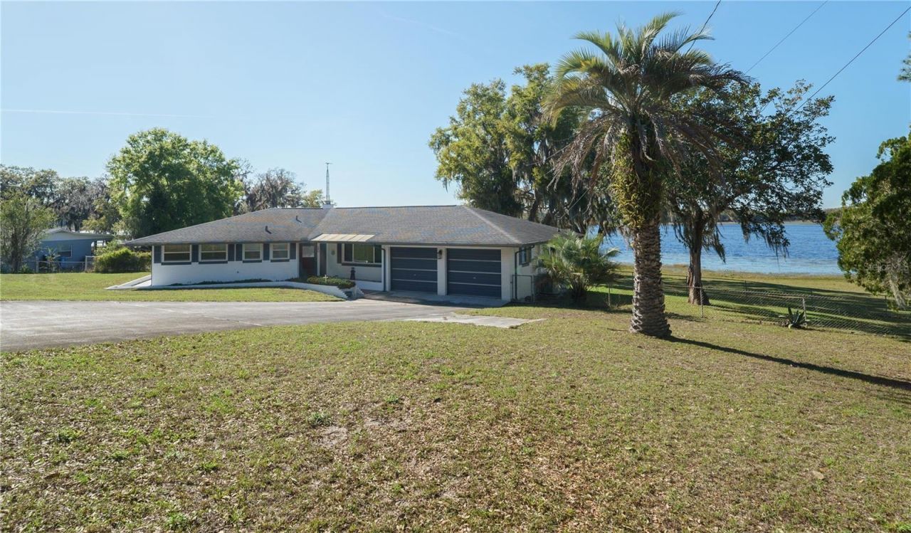 390 SW Shorewood Drive, Dunnellon, FL 34431 Main Photo