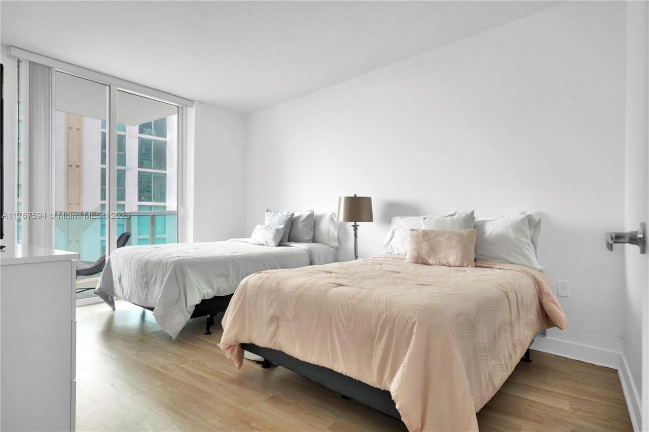 250 Sunny Isles Blvd, Unit 3-904, Sunny Isles Beach, FL 33160 Photo