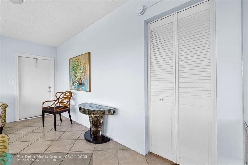 1900 NE 8th Court, Unit 307, Fort Lauderdale, FL 33304 Photo