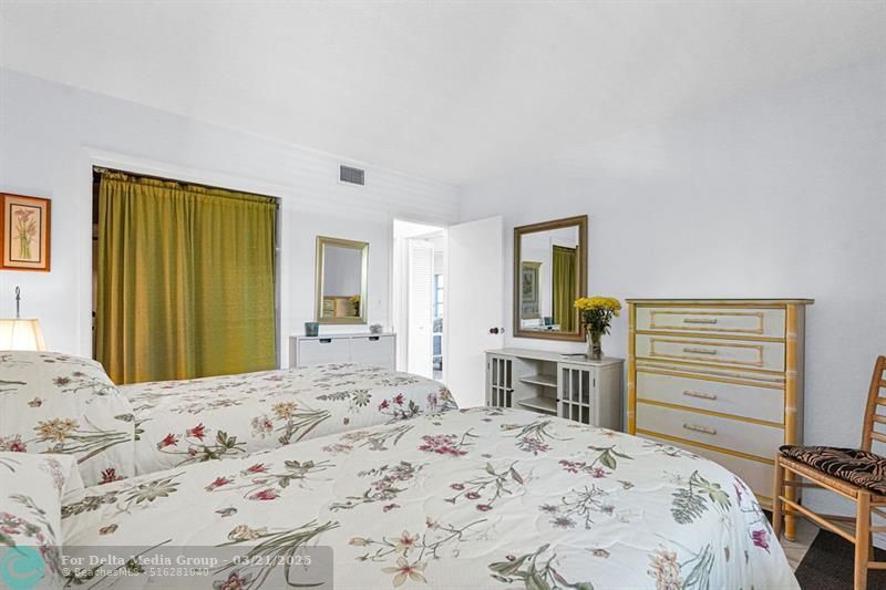 1900 NE 8th Court, Unit 307, Fort Lauderdale, FL 33304 Photo