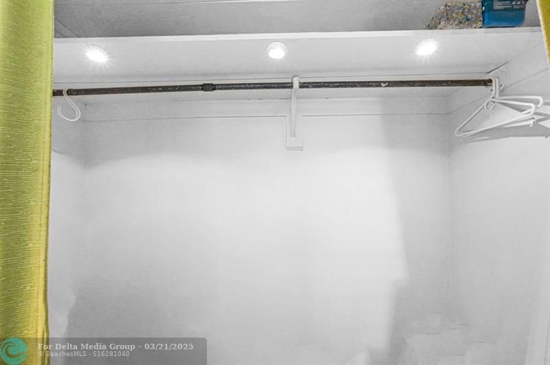 1900 NE 8th Court, Unit 307, Fort Lauderdale, FL 33304 Photo