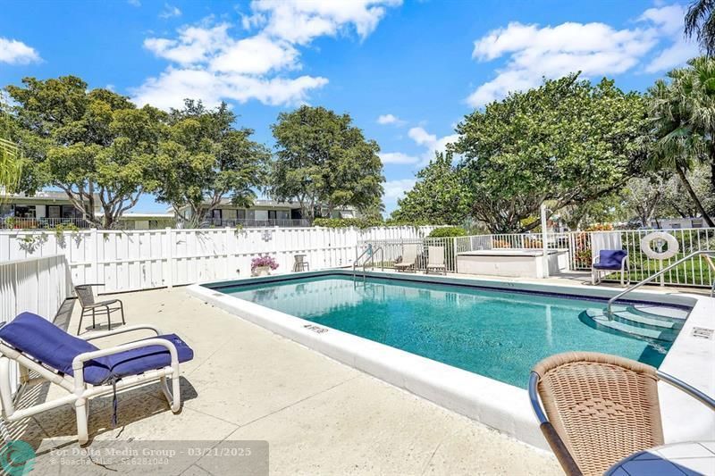 1900 NE 8th Court, Unit 307, Fort Lauderdale, FL 33304 Photo