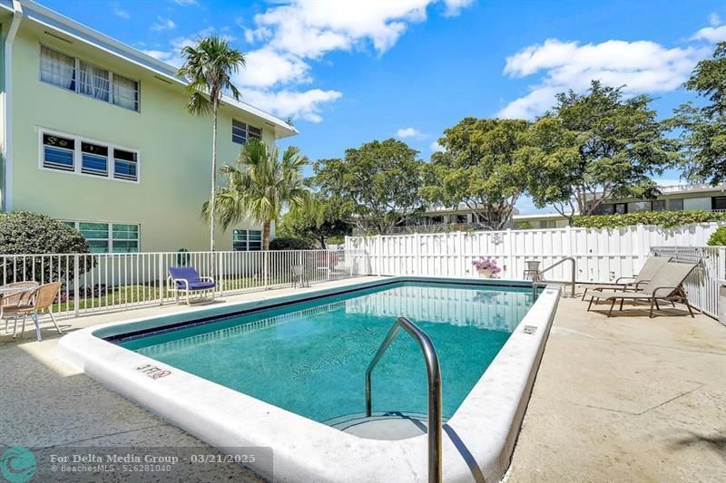 1900 NE 8th Court, Unit 307, Fort Lauderdale, FL 33304 Photo