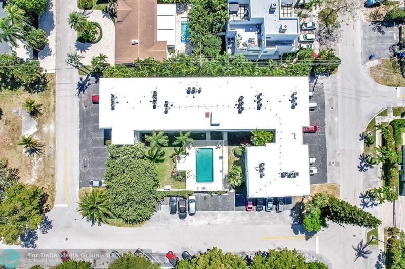 1900 NE 8th Court, Unit 307, Fort Lauderdale, FL 33304 Photo