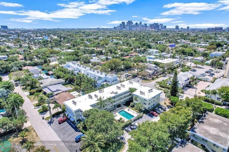 1900 NE 8th Court, Unit 307, Fort Lauderdale, FL 33304 Photo