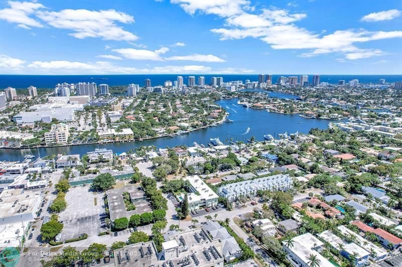 1900 NE 8th Court, Unit 307, Fort Lauderdale, FL 33304 Photo