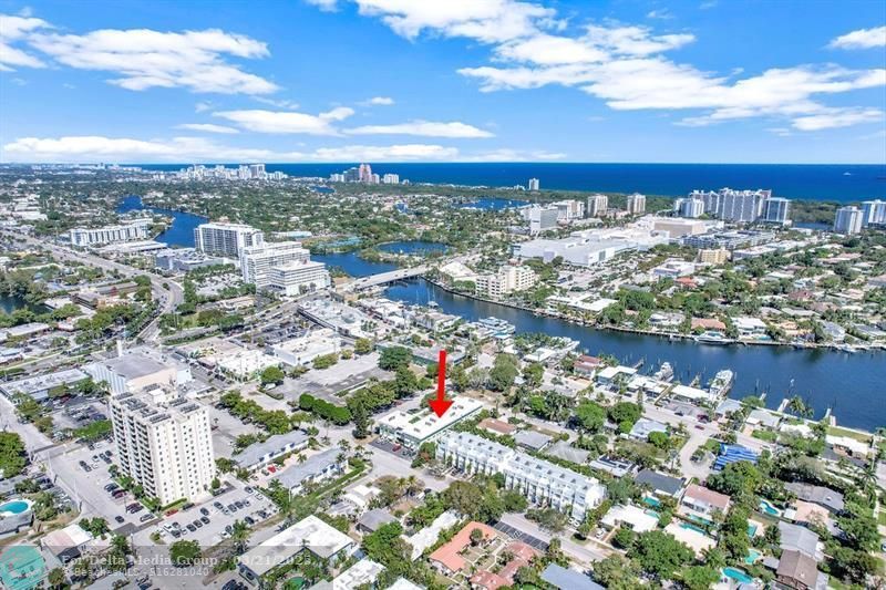 1900 NE 8th Court, Unit 307, Fort Lauderdale, FL 33304 Photo