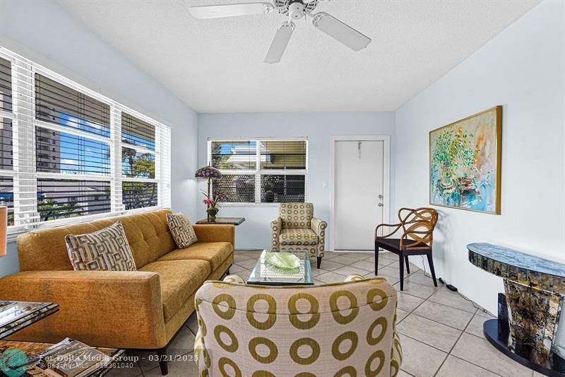 1900 NE 8th Court, Unit 307, Fort Lauderdale, FL 33304 Photo