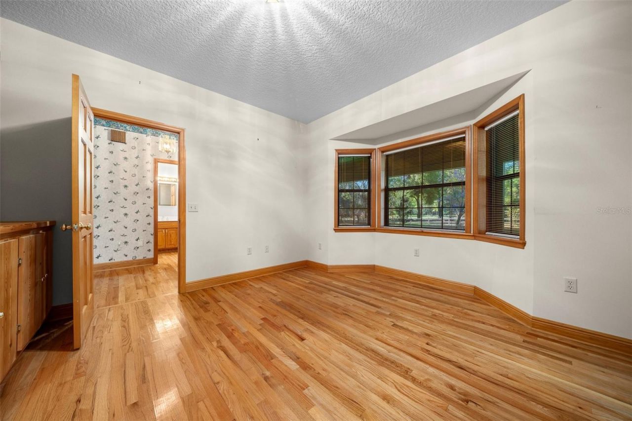 39636 Carolina Avenue, Lady Lake, FL 32159 Photo