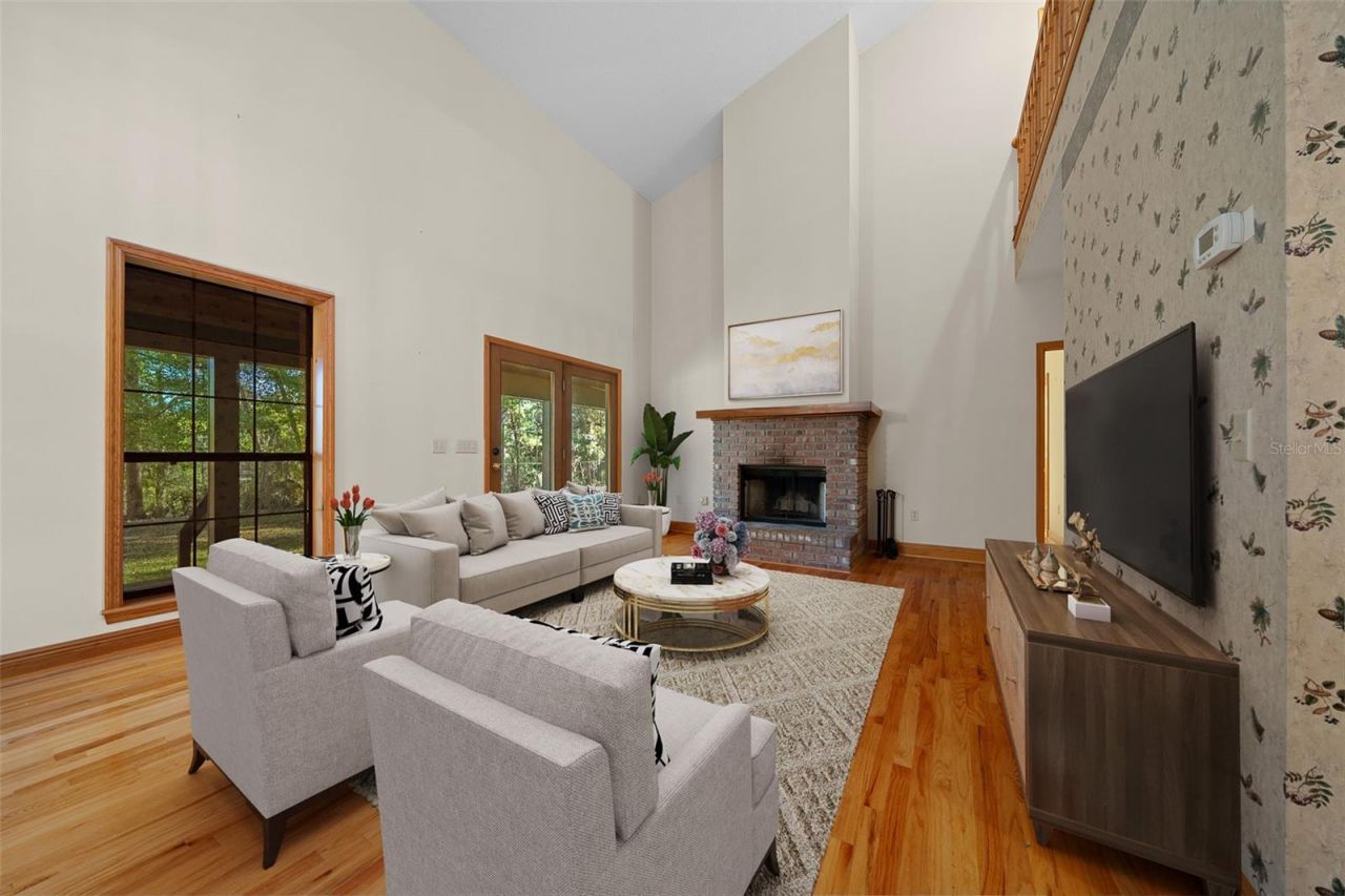 39636 Carolina Avenue, Lady Lake, FL 32159 Photo