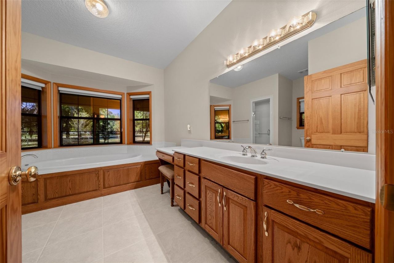 39636 Carolina Avenue, Lady Lake, FL 32159 Photo