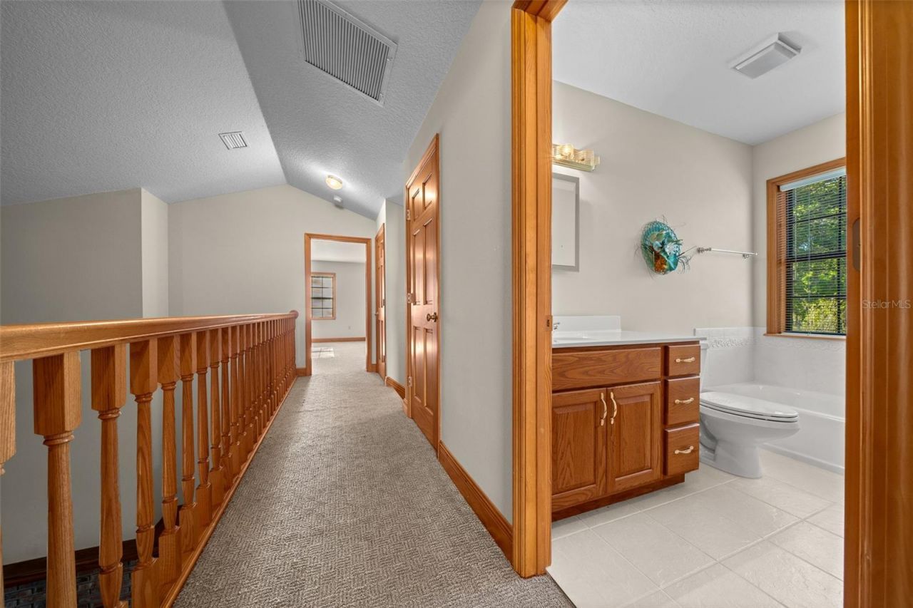 39636 Carolina Avenue, Lady Lake, FL 32159 Photo