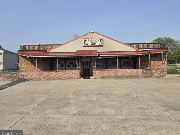 831 WAYNE AVENUE, CHAMBERSBURG, PA 17201