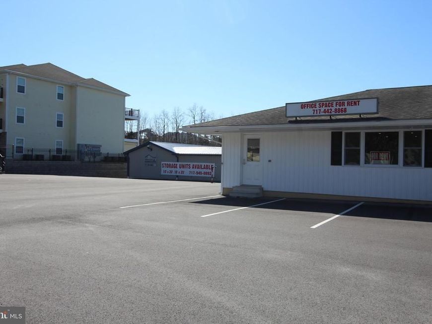 3402 E Lincoln Highway E, Paradise, PA 17562 Main Photo