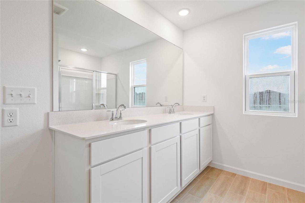 1035 Wisteria Way, Dundee, FL 33838 Photo