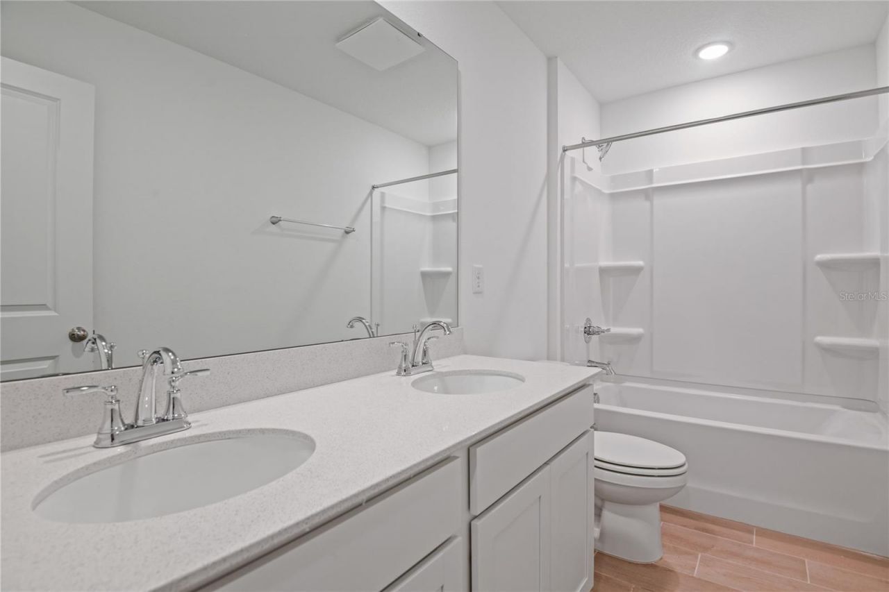 1035 Wisteria Way, Dundee, FL 33838 Photo