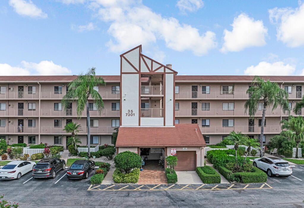 7301 Amberly Lane, Unit 407, Delray Beach, FL 33446 Photo