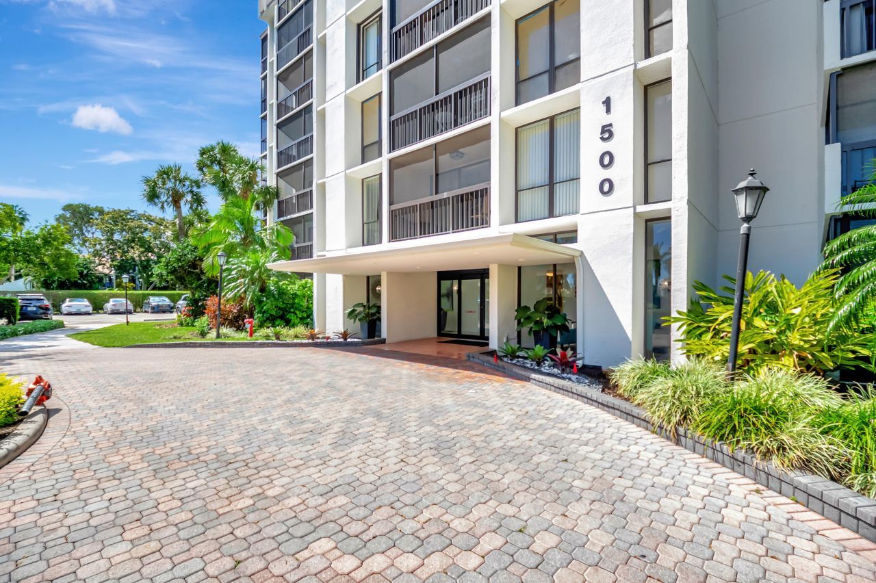 1523 Bridgewood Drive, Boca Raton, FL 33434 Photo