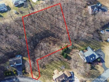 576 KENWOOD DRIVE, POTTSVILLE, PA 17901