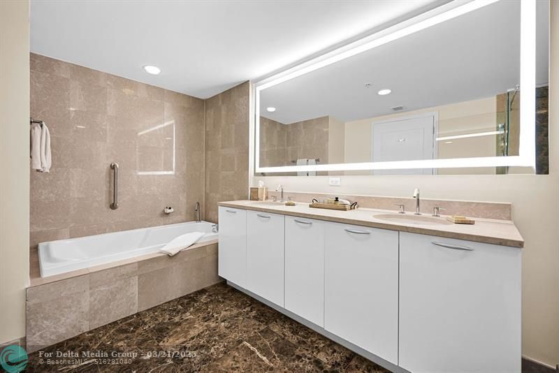 505 N Ft Lauderdale Bch Boulevard, Unit 2006, Fort Lauderdale, FL 33304 Photo