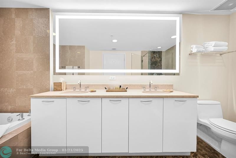 505 N Ft Lauderdale Bch Boulevard, Unit 2006, Fort Lauderdale, FL 33304 Photo