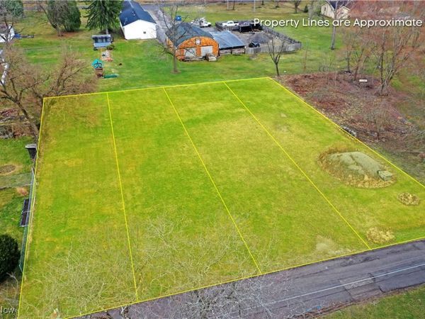 2035 Woodward Avenue, Youngstown, OH 44514