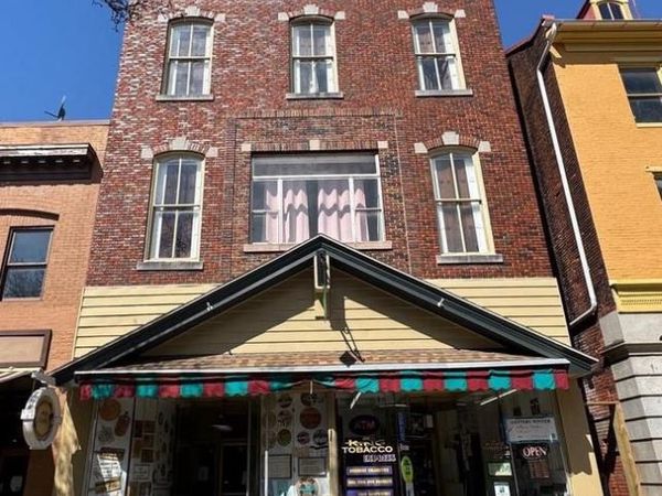 49 51 W MARKET STREET, YORK, PA 17401