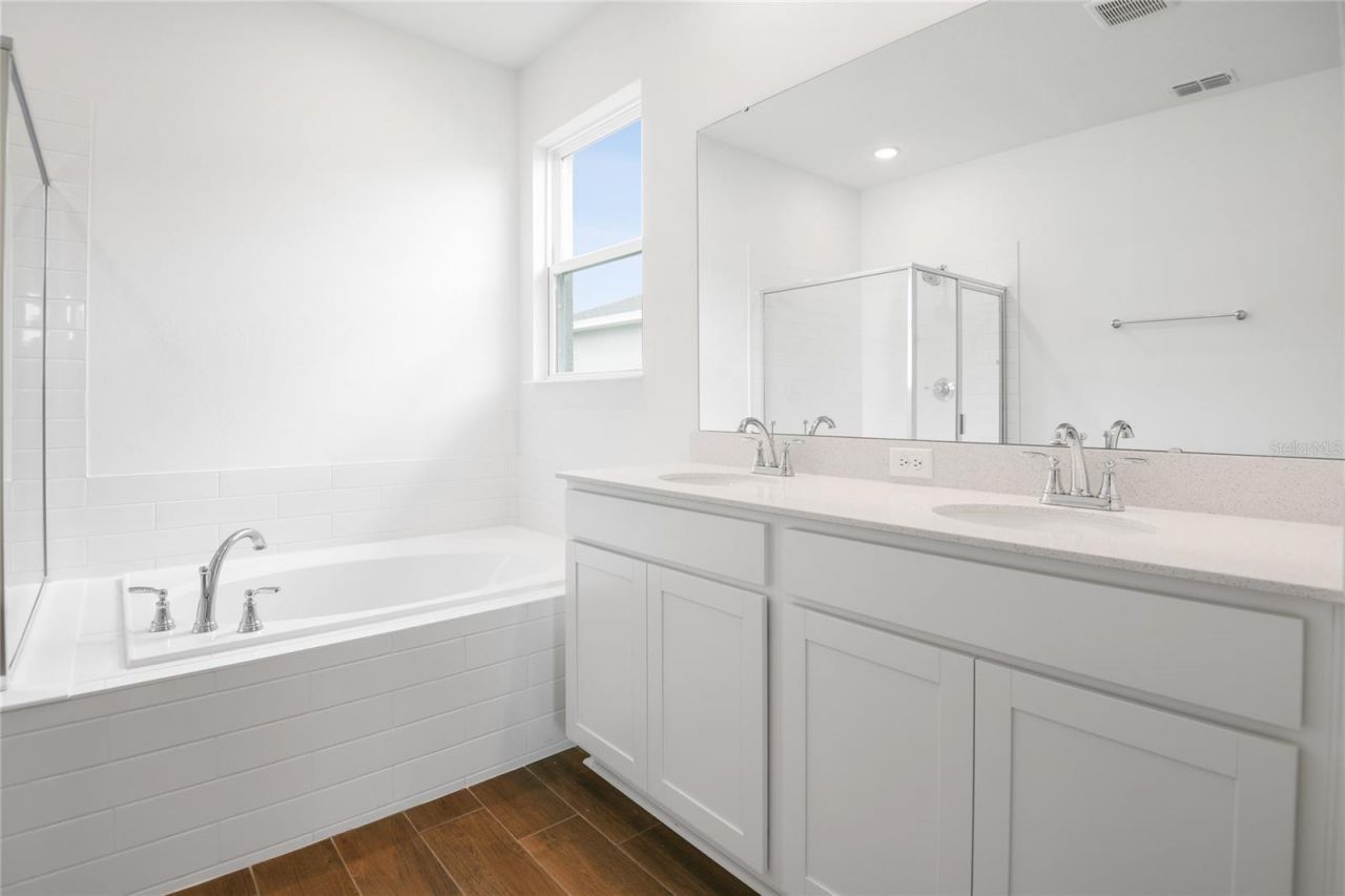 1114 Olivine Avenue, Dundee, FL 33838 Photo