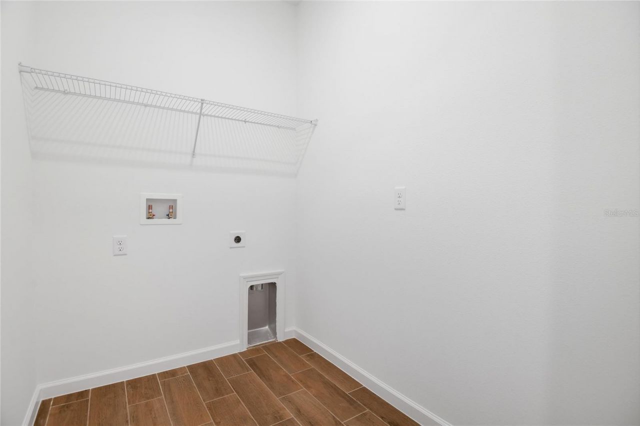 1114 Olivine Avenue, Dundee, FL 33838 Photo