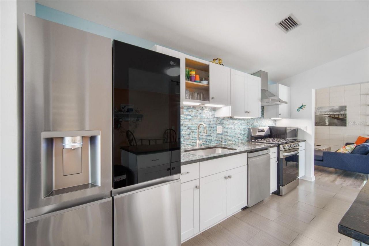 402 71st Street, Holmes Beach, FL 34217 Photo