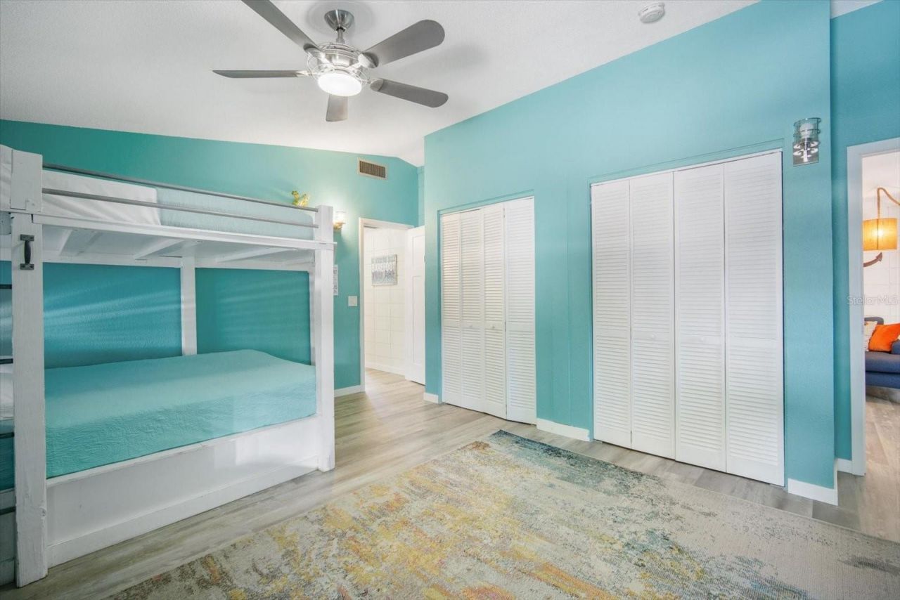 402 71st Street, Holmes Beach, FL 34217 Photo