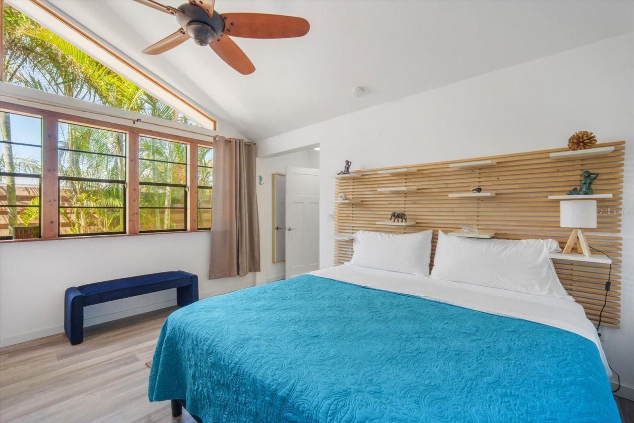 402 71st Street, Holmes Beach, FL 34217 Photo