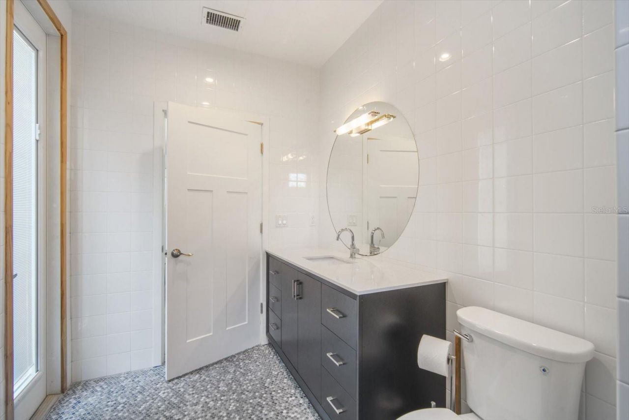 402 71st Street, Holmes Beach, FL 34217 Photo