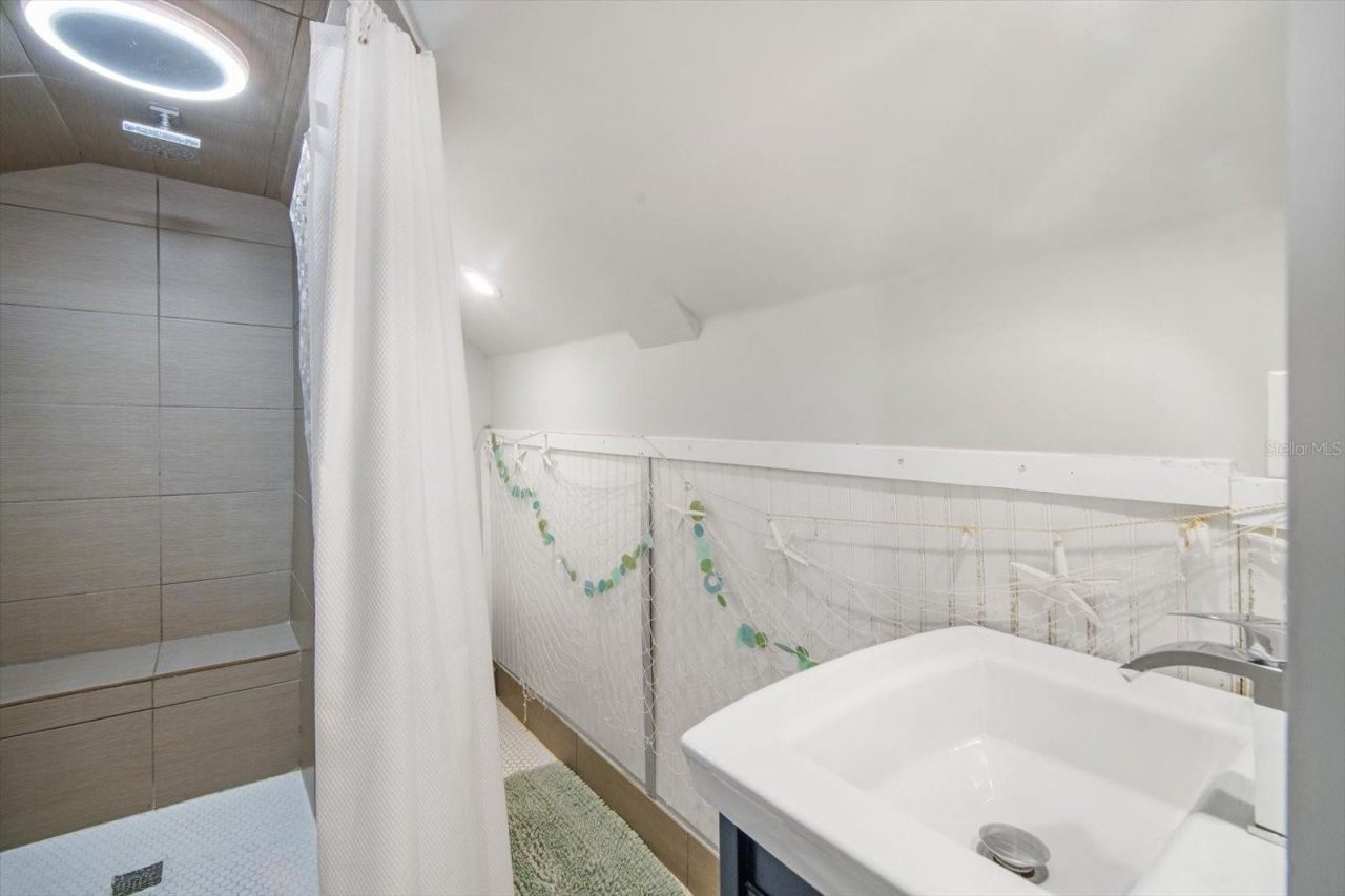 402 71st Street, Holmes Beach, FL 34217 Photo