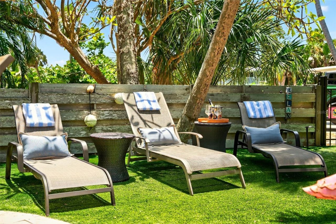 402 71st Street, Holmes Beach, FL 34217 Photo