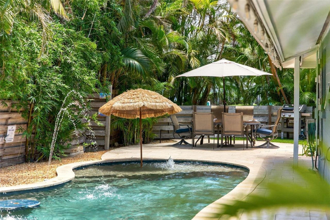 402 71st Street, Holmes Beach, FL 34217 Photo