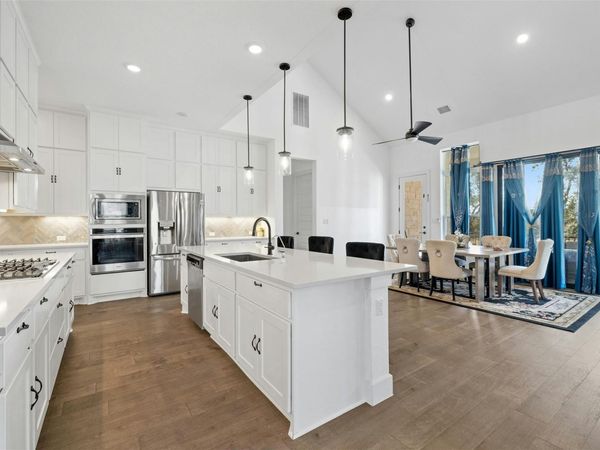 172 Shady Hill LOOP, Liberty Hill, TX 78642