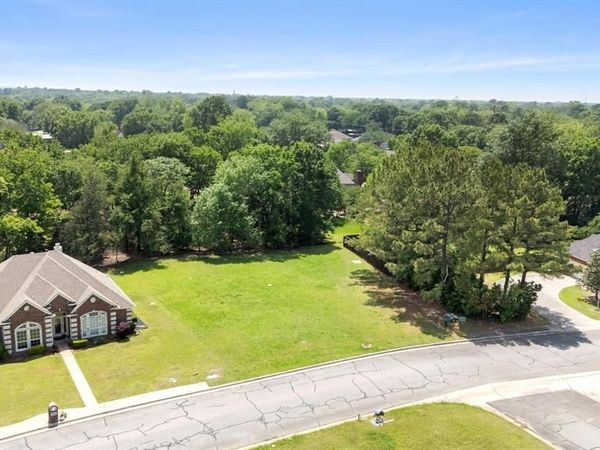 1000 Legend Avenue, Bonham, TX 75418