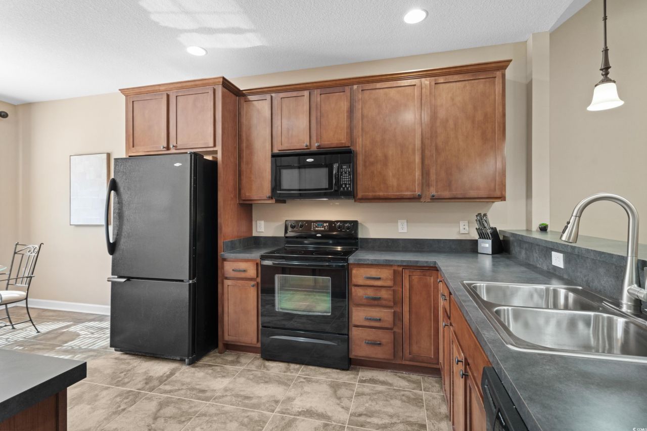 822 Foxtail Dr. Photo 12