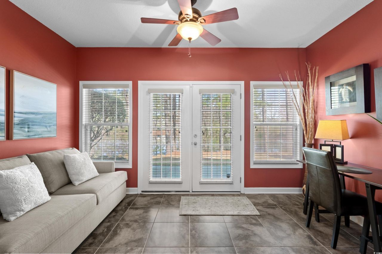 822 Foxtail Dr. Photo 18