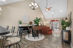 822 Foxtail Dr. photo 4