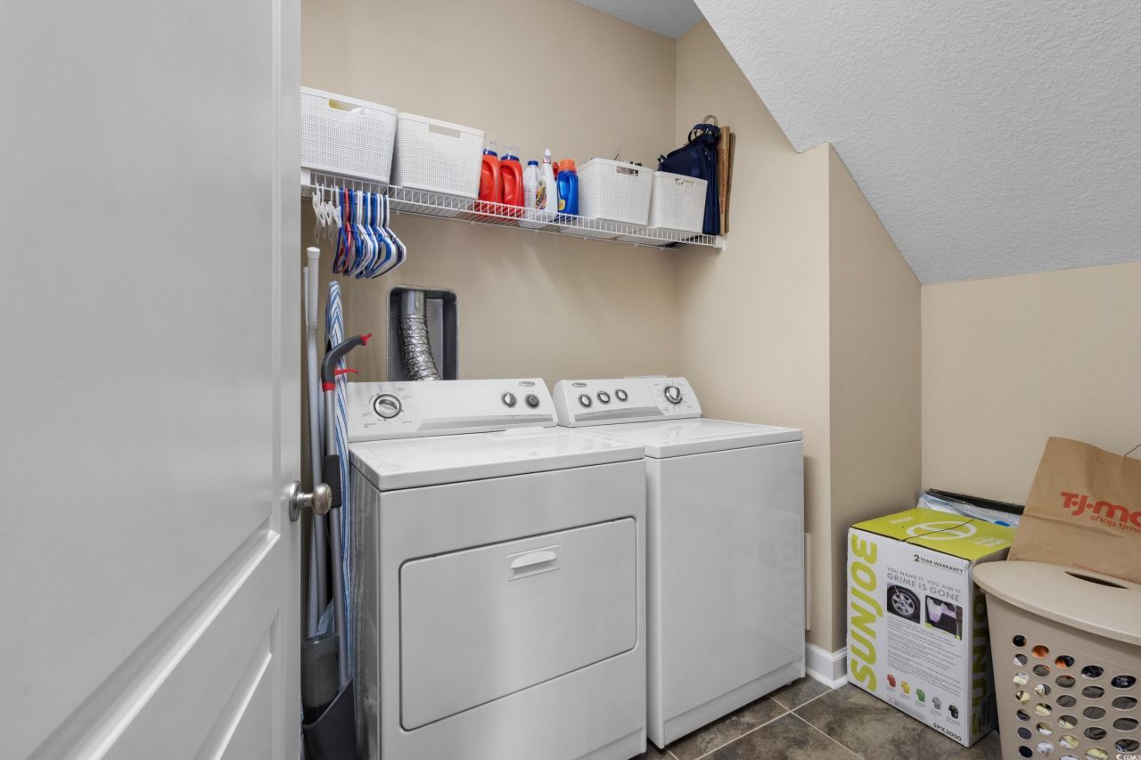 822 Foxtail Dr. Photo 31